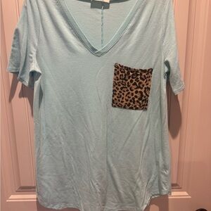 Light Blue V-Neck T-Shirt with Leopard Print Pocket